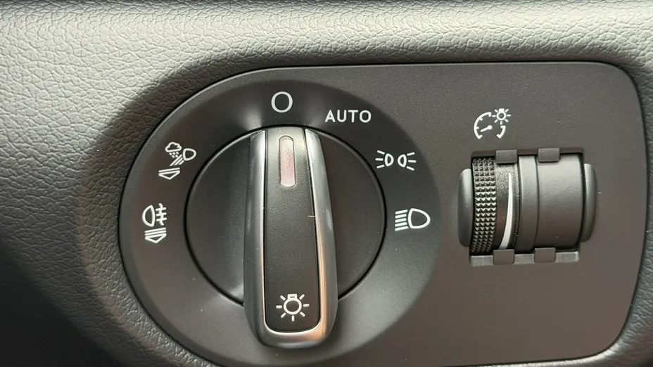 AUDI Q3 -