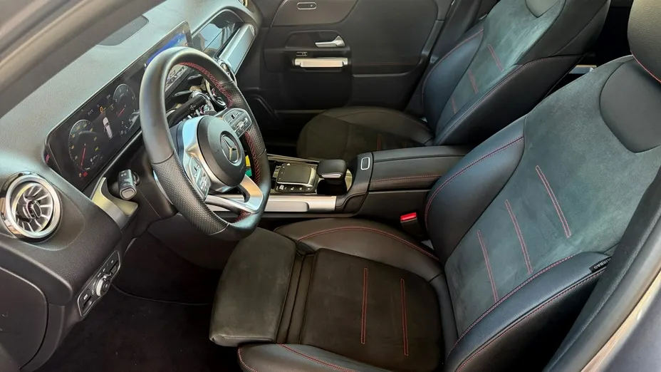 MERCEDES-BENZ GLB -
