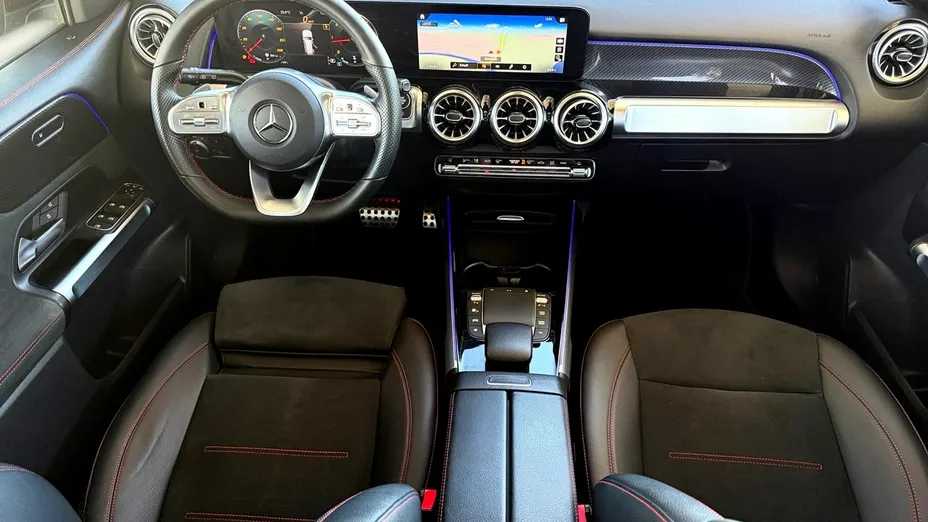 MERCEDES-BENZ GLB -