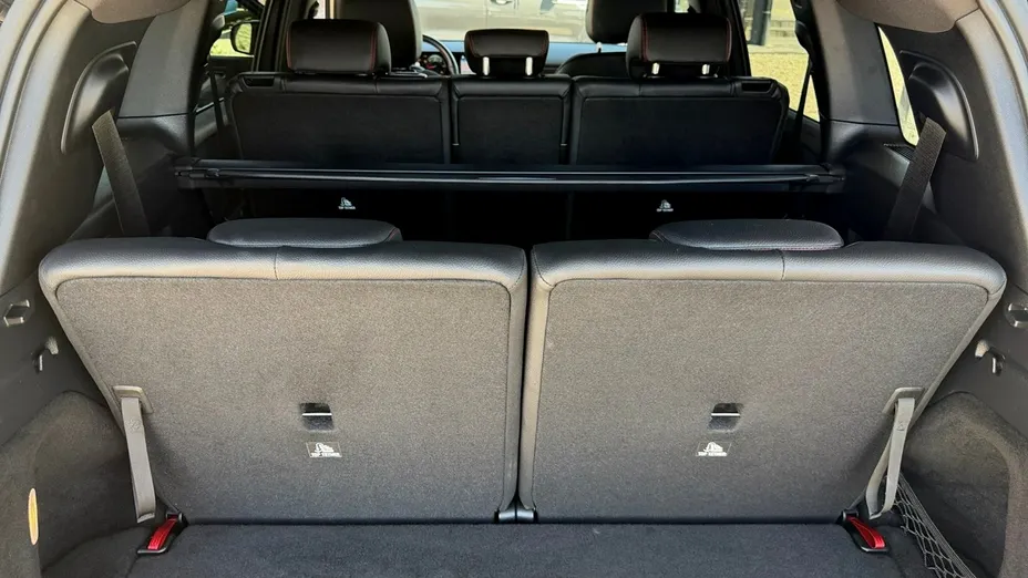 MERCEDES-BENZ GLB -