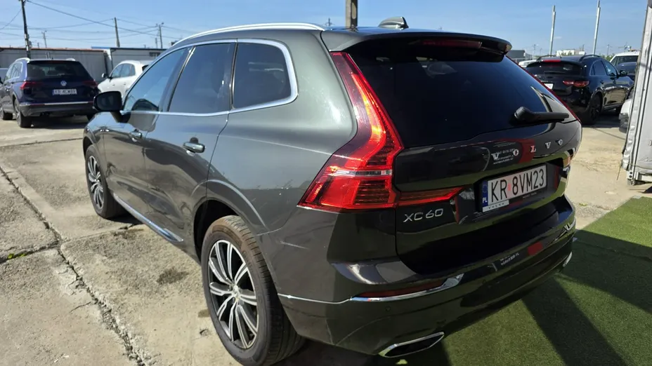VOLVO XC60 -