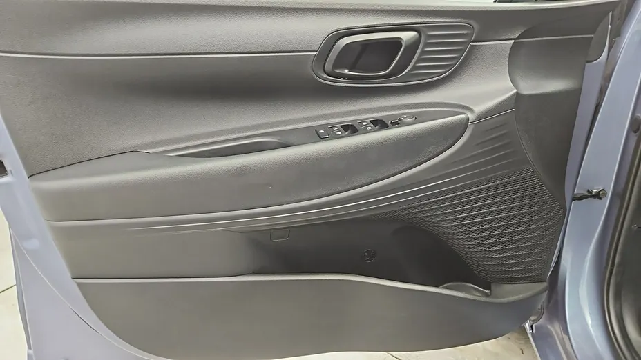 HYUNDAI i20 -