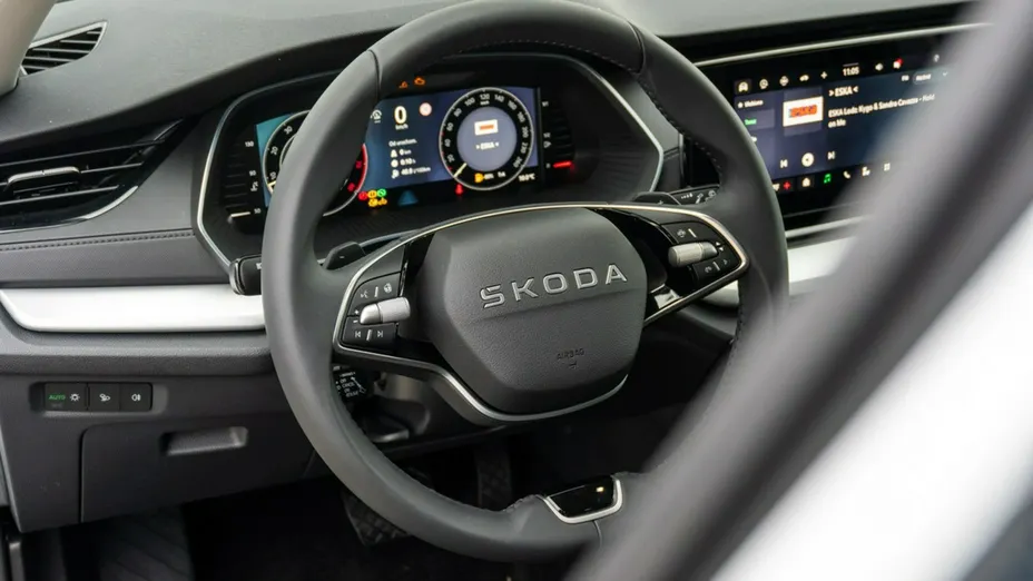 SKODA Octavia -