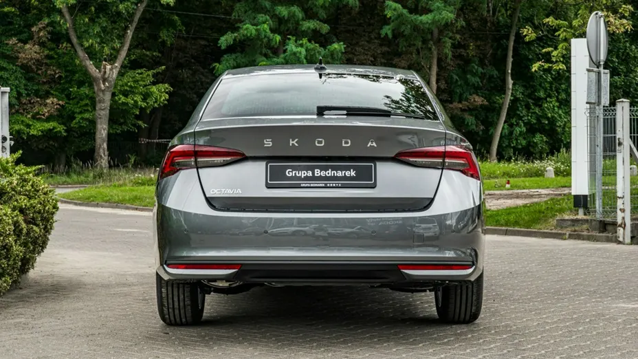 SKODA Octavia -