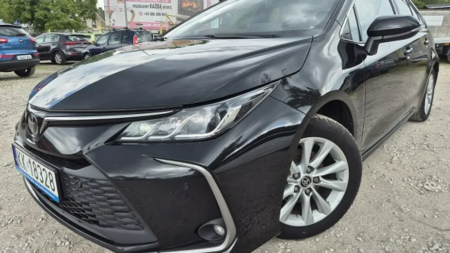 TOYOTA Corolla -