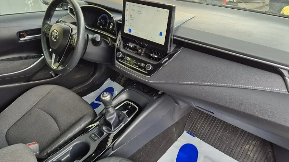 TOYOTA Corolla -