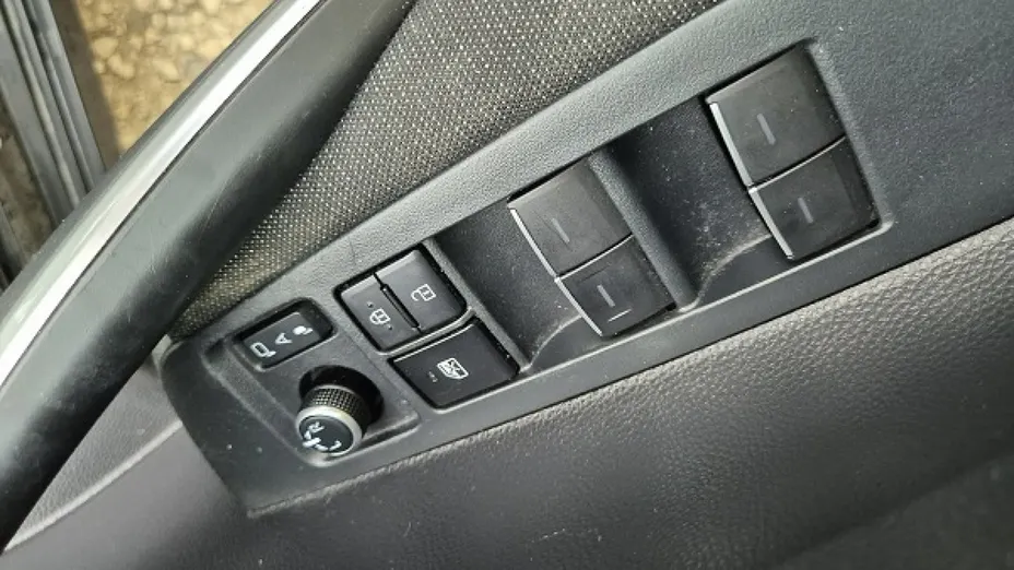 TOYOTA Corolla -