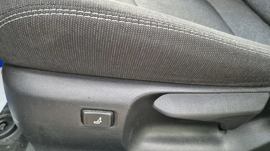 TOYOTA Corolla -