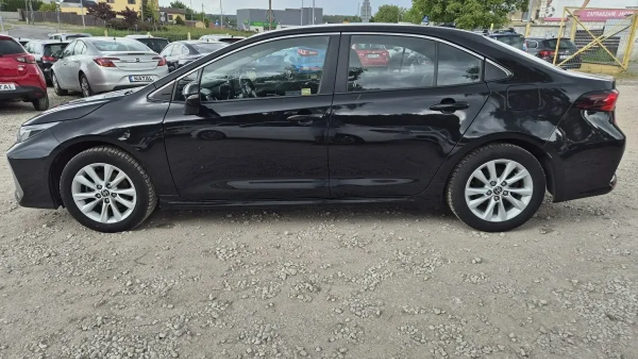 TOYOTA Corolla -