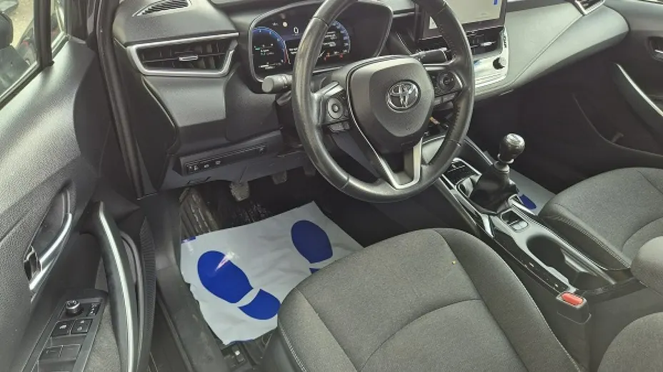 TOYOTA Corolla -