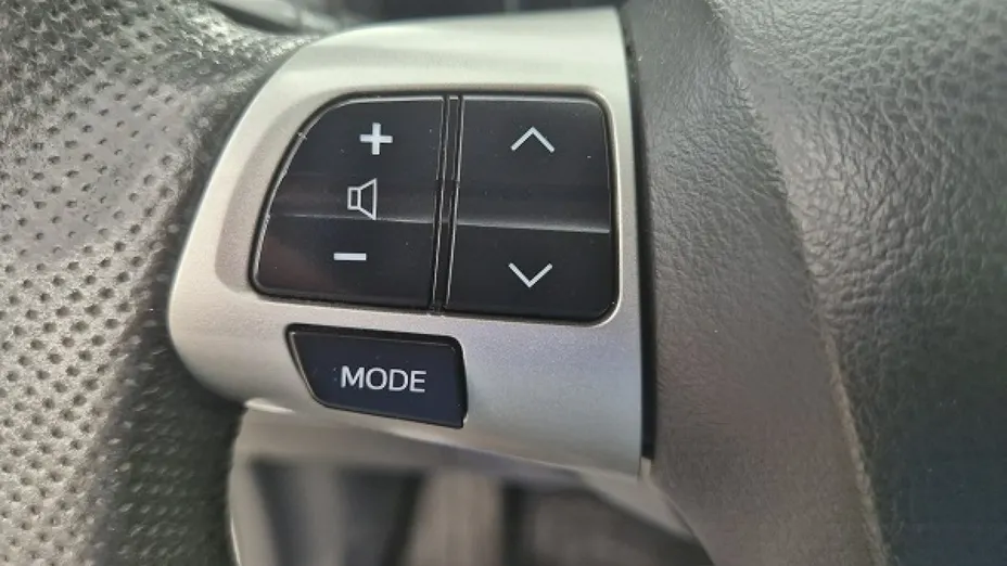 TOYOTA Auris -