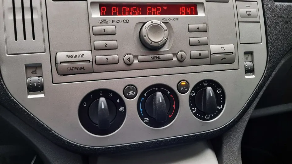 FORD Kuga -