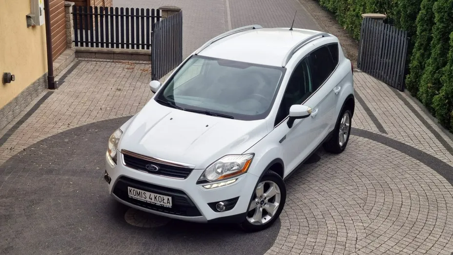 FORD Kuga -