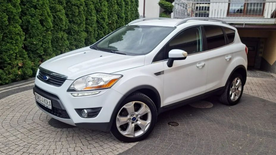 FORD Kuga -