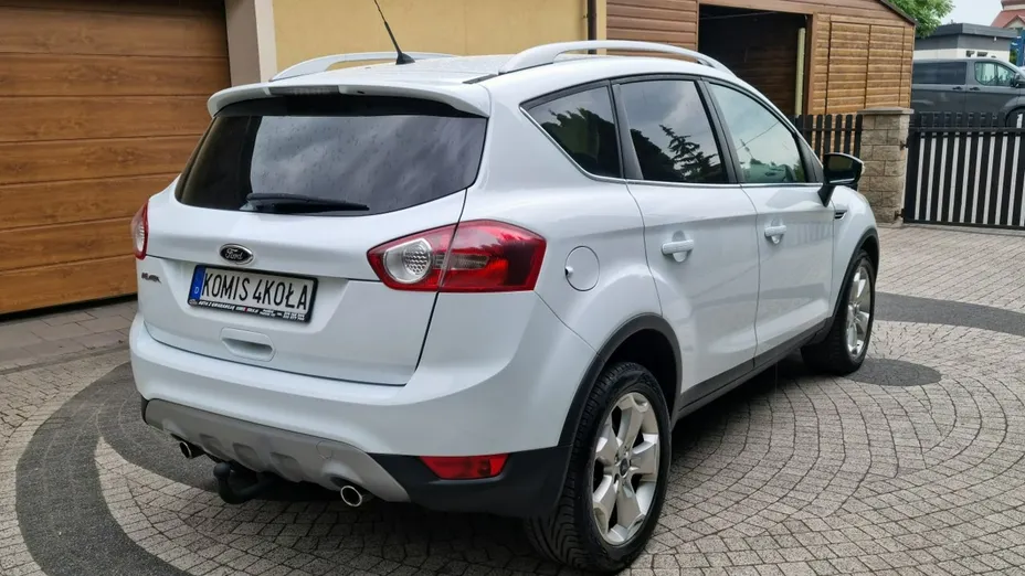 FORD Kuga -
