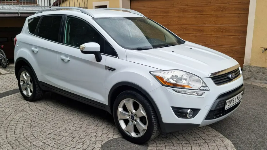 FORD Kuga -