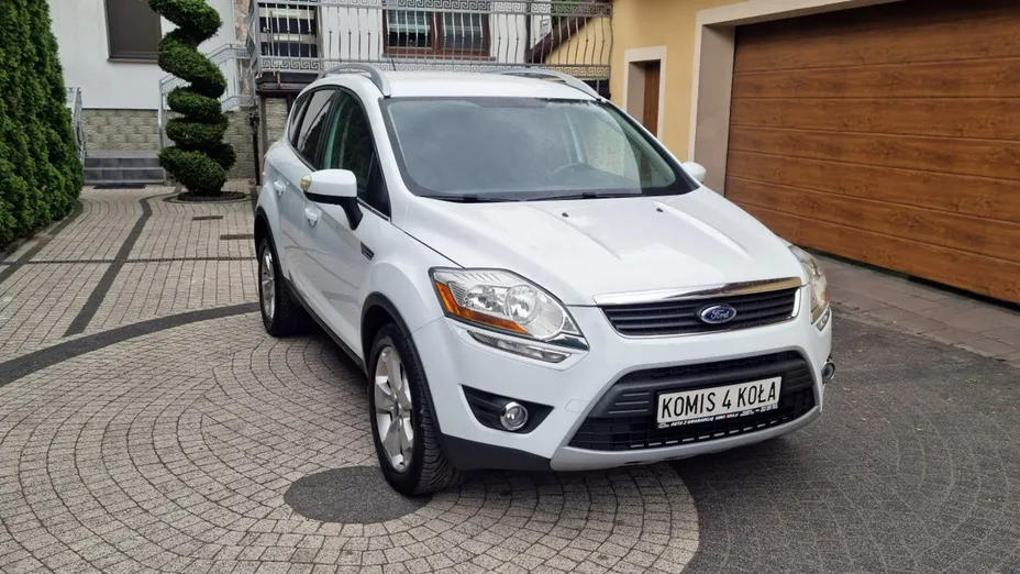 FORD Kuga -