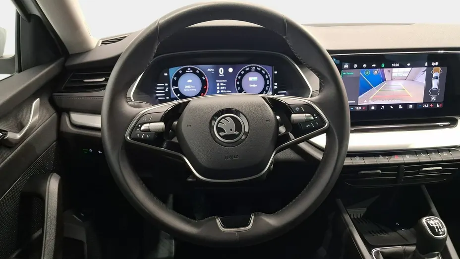 SKODA Octavia -
