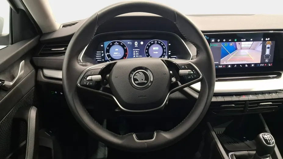 SKODA Octavia -