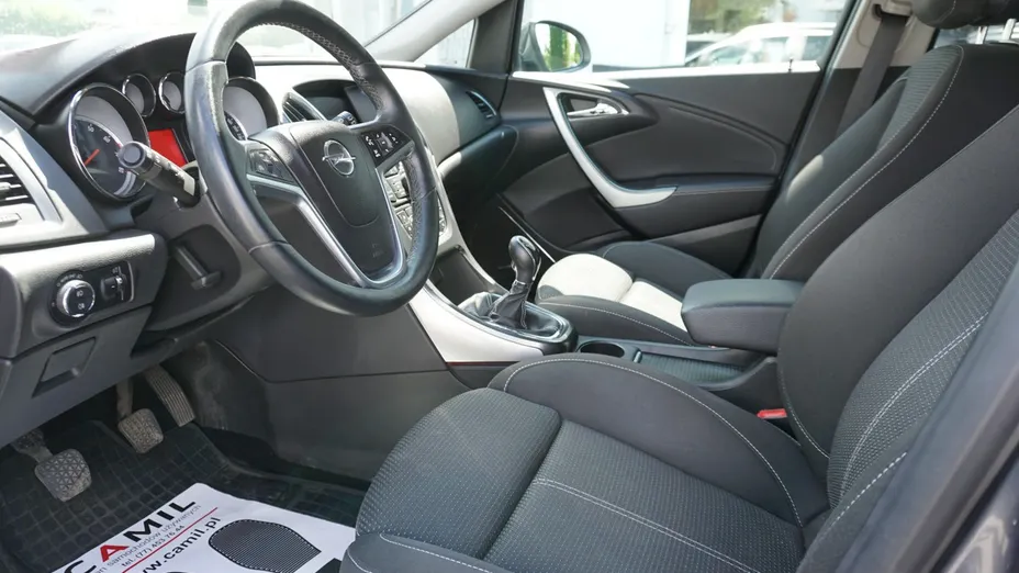OPEL Astra -