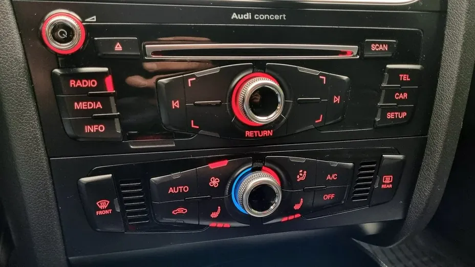 AUDI A4 Avant -