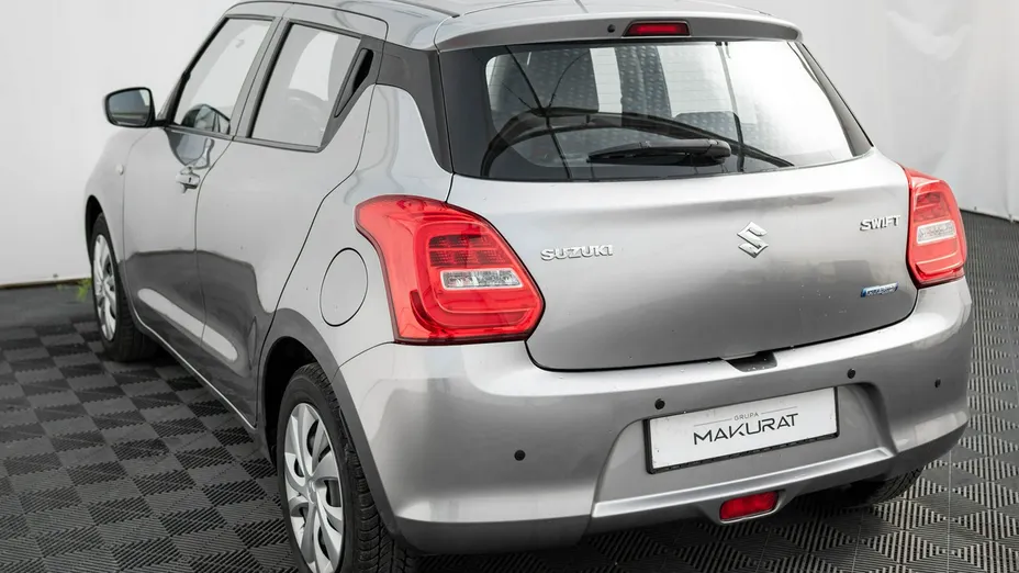 SUZUKI Swift -