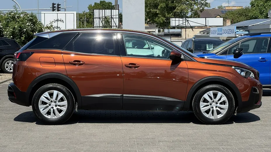 PEUGEOT 3008 -