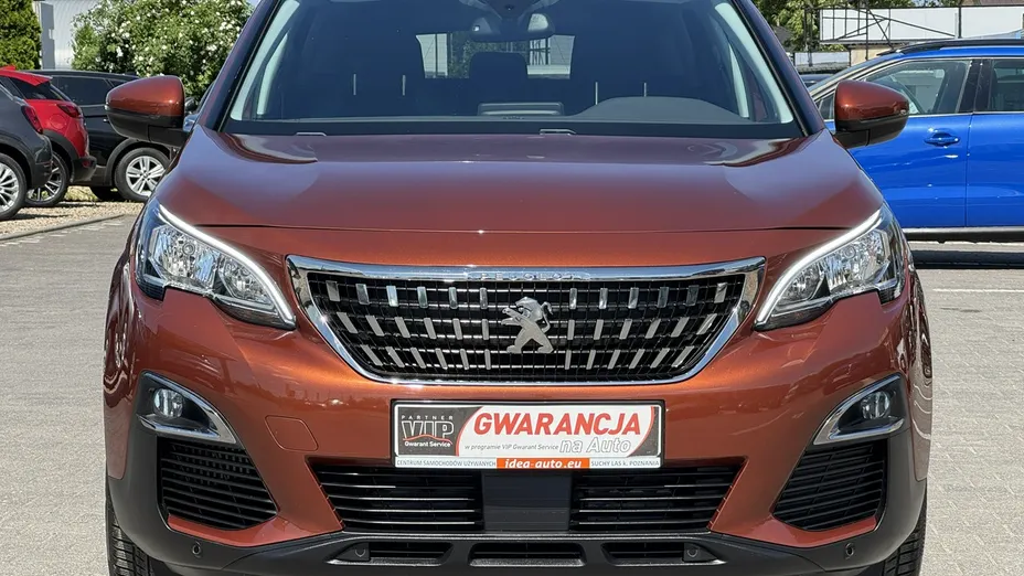 PEUGEOT 3008 -