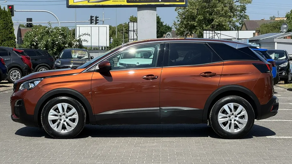 PEUGEOT 3008 -