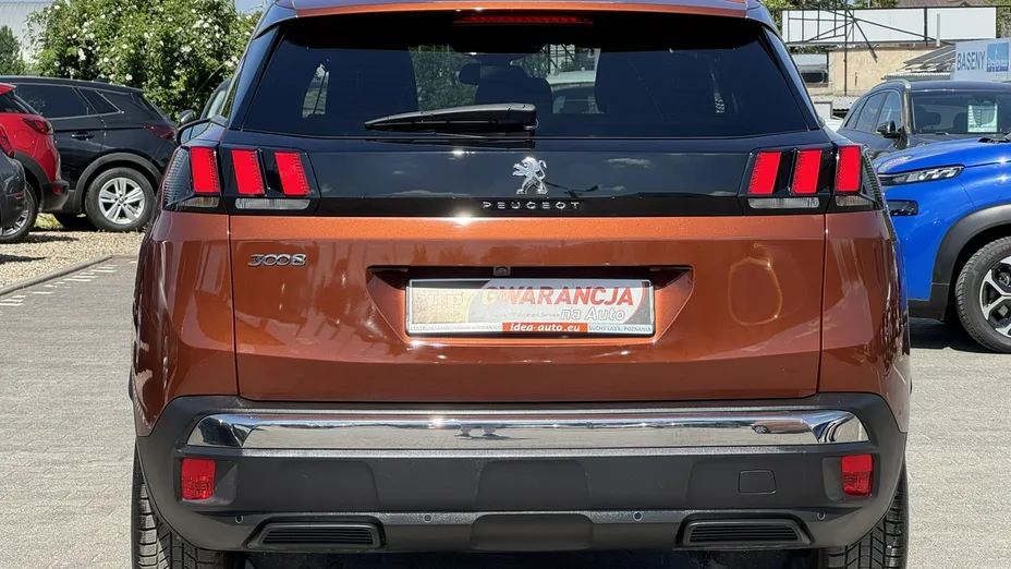 PEUGEOT 3008 -