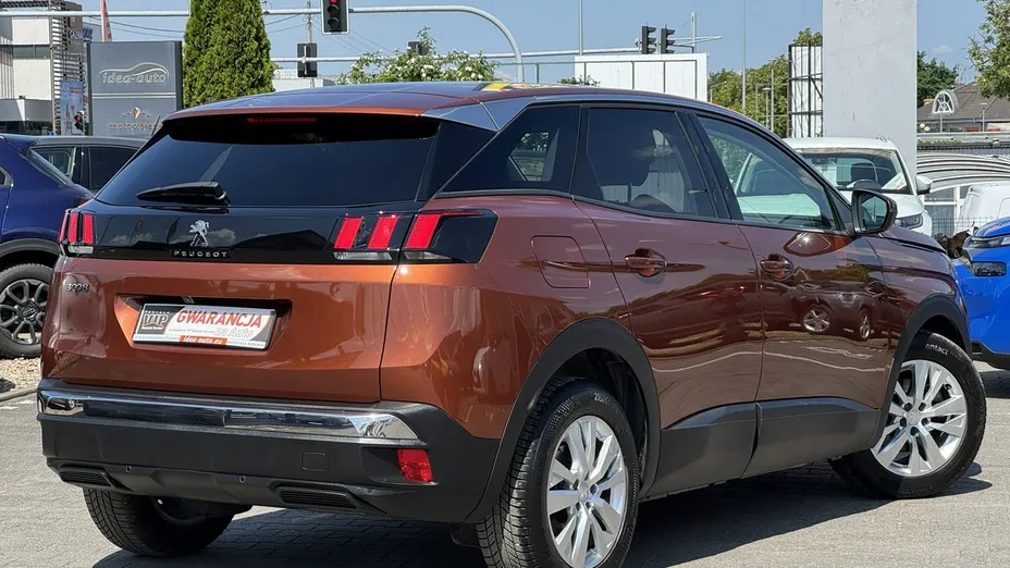 PEUGEOT 3008 -