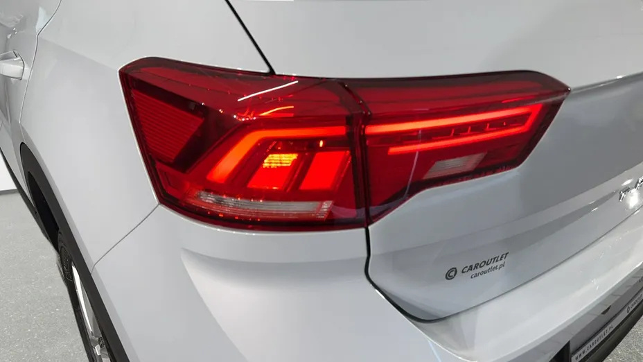 VOLKSWAGEN T-ROC -