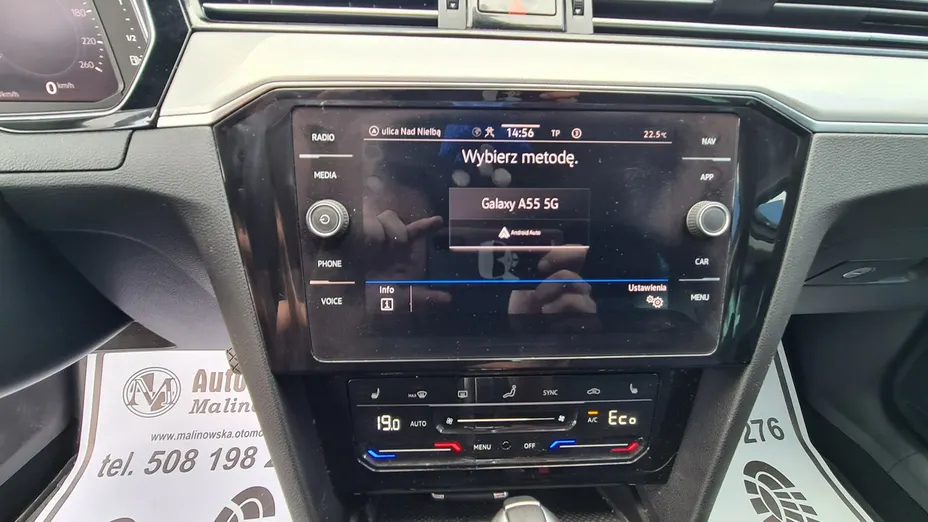 VOLKSWAGEN Passat -