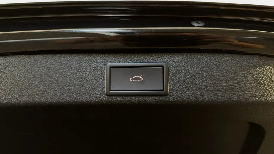 SKODA Superb -