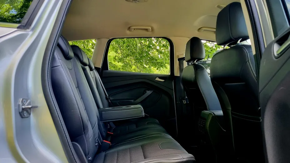 FORD Kuga -