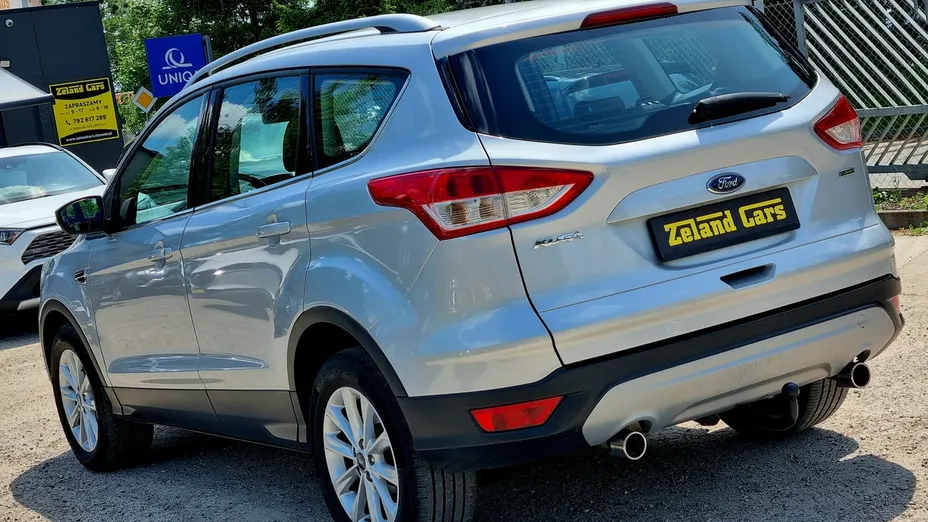 FORD Kuga -