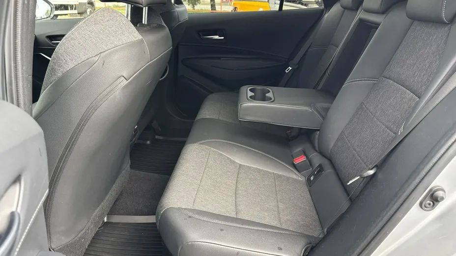 TOYOTA Corolla -