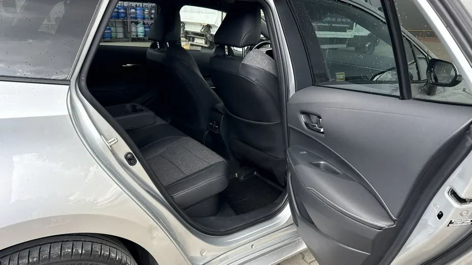 TOYOTA Corolla -