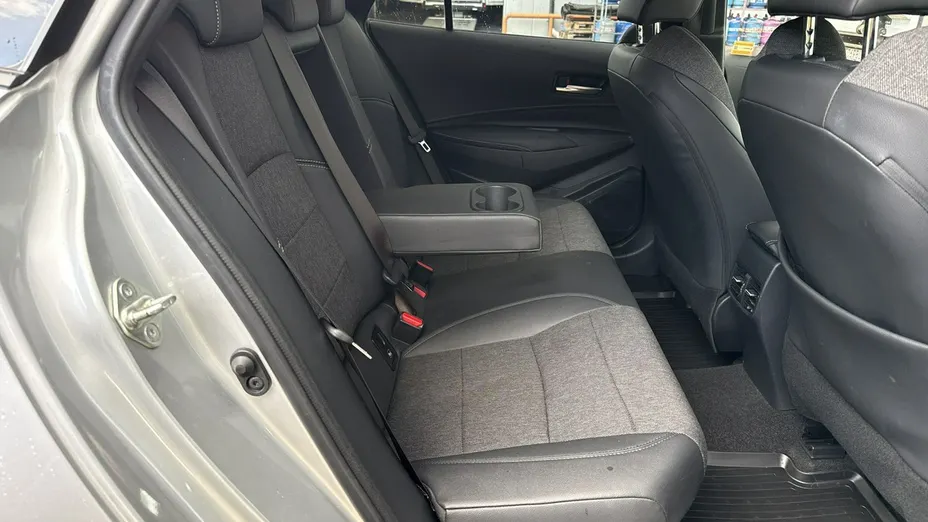 TOYOTA Corolla -