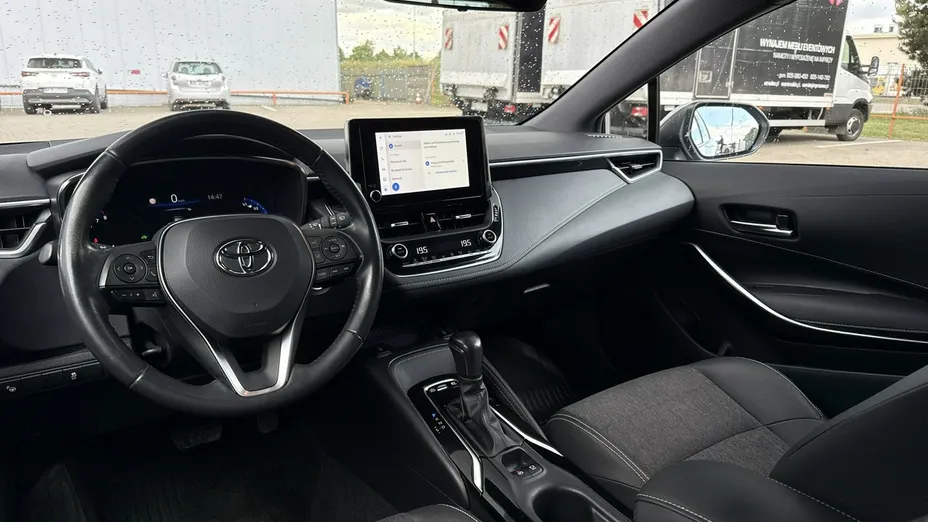 TOYOTA Corolla -