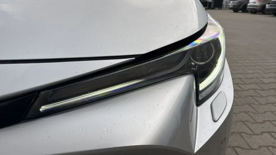 TOYOTA Corolla -