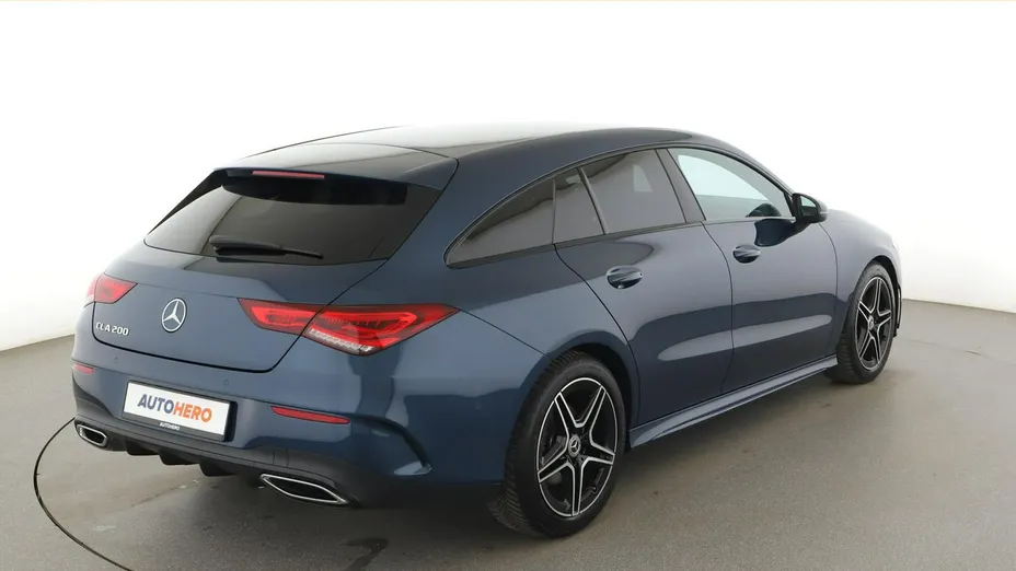 MERCEDES-BENZ CLA -
