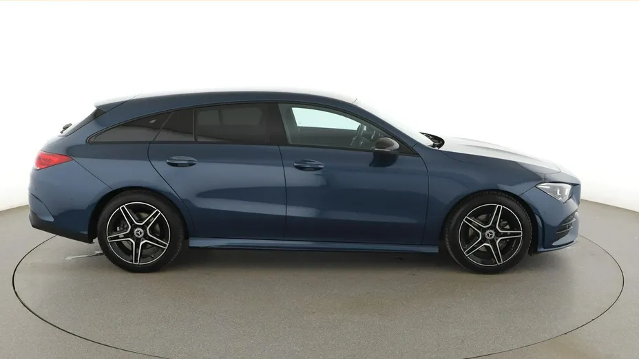 MERCEDES-BENZ CLA -