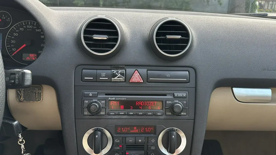 AUDI A3 -