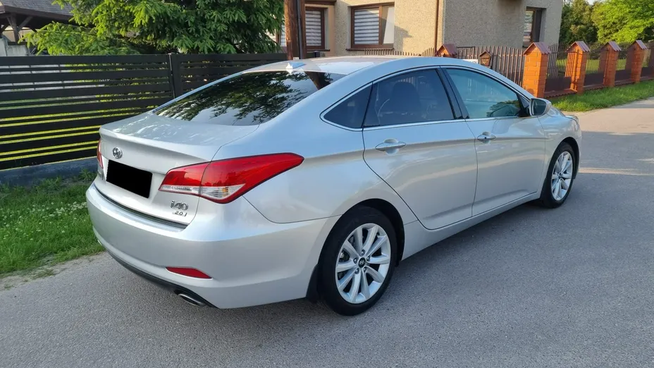 HYUNDAI i40 -