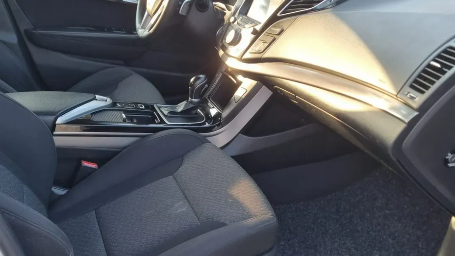 HYUNDAI i40 -