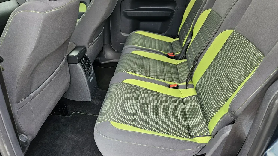 VOLKSWAGEN Caddy -