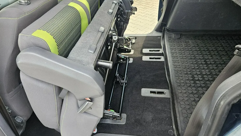 VOLKSWAGEN Caddy -