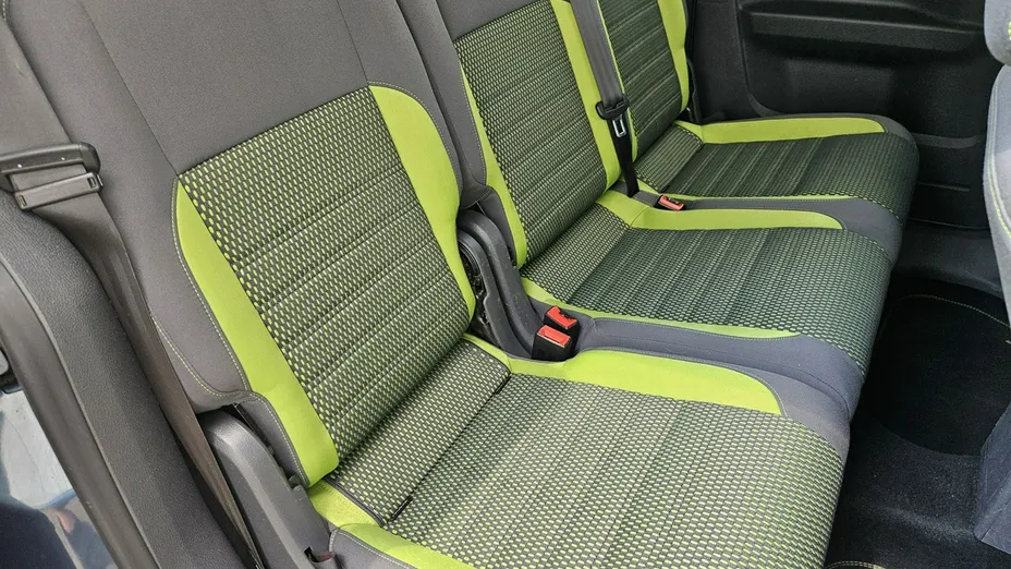 VOLKSWAGEN Caddy -