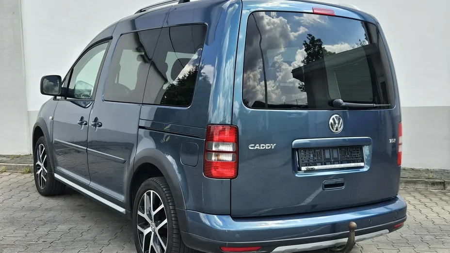 VOLKSWAGEN Caddy -